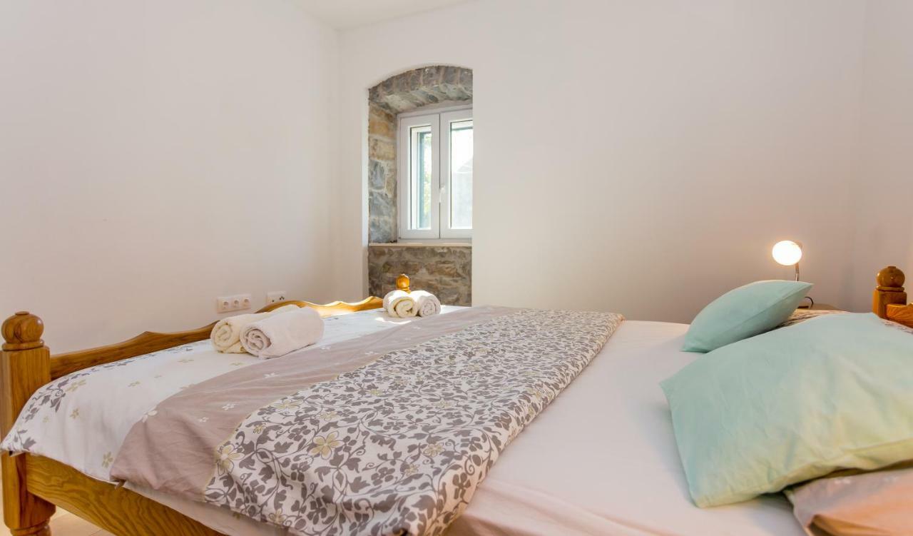 Apartmani Rebac Gata Exterior photo