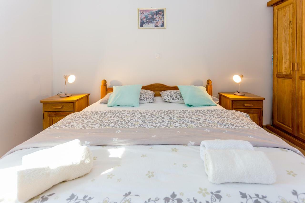 Apartmani Rebac Gata Exterior photo